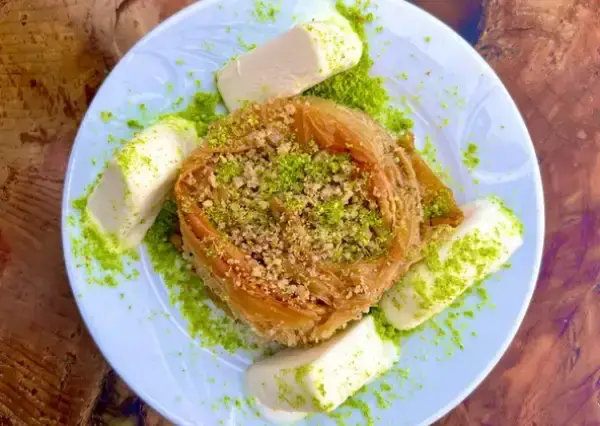 Dondurmalı Saç Arası